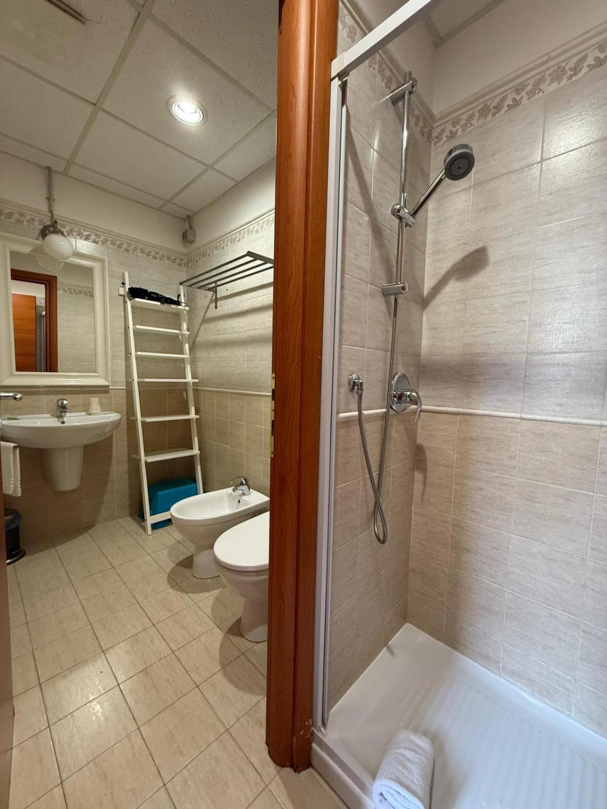 Andres Guest House Сан Ремо Екстериор снимка